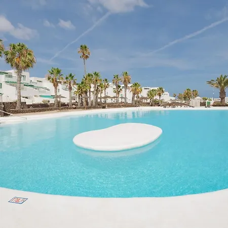 Lanzahost Ona Willa Costa Teguise