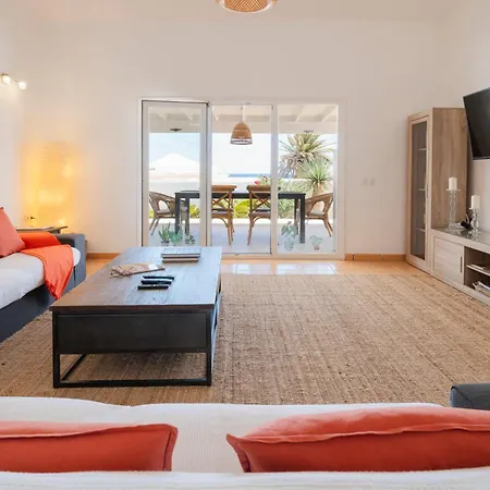 Lanzahost Ona Willa *